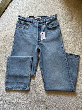 NWT Levi’s Premium Ribcage Straight Ankle Women's Jeans Size 29/29